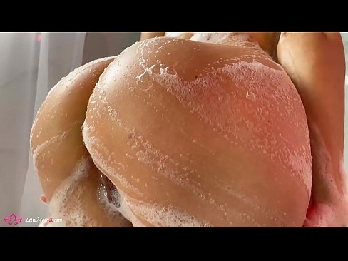 ❤️ Brunette په شاور کې د شدید orgasm لپاره د وایبرټر سره بلی مشت زنی کوي ❤️ په فحش ps.xxxifuck.ru
